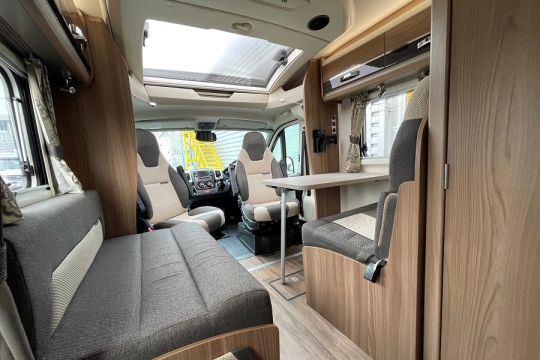 bessacarr-hi-style-494-interior-front-lounge.jpg
