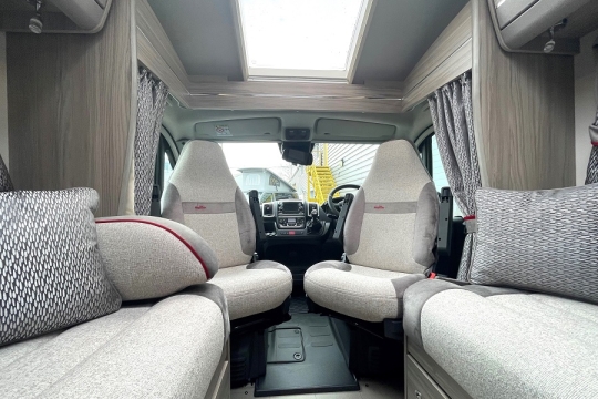 elddis-majestic-155-interior-cab.jpg