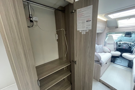 elddis-majestic-155-interior-storage.jpg