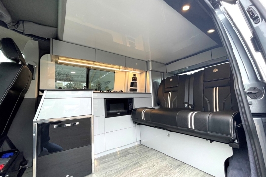 vw-transporter-all-seasons-interior-from-door.jpg