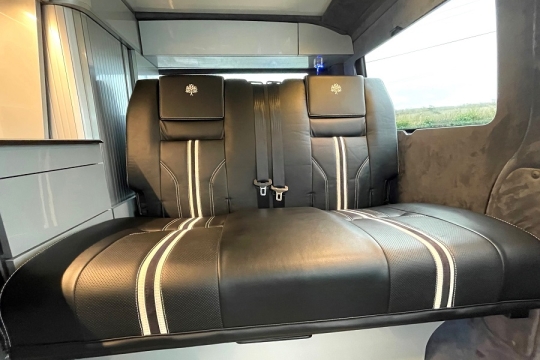 vw-transporter-all-seasons-interior-rear-seat.jpg