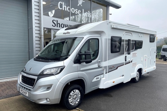 elddis-majestic-194-exterior-side.jpg