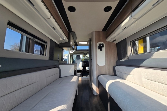 Swift-Carrera-122-Bench-seats.jpg