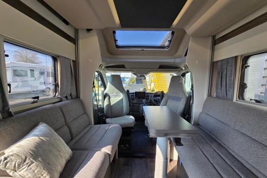 Swift-Voyager-540-Living-4.jpg