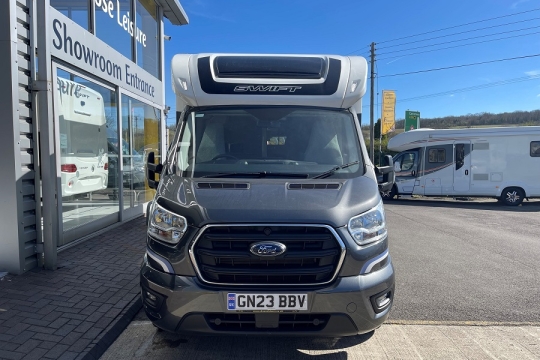 swift-voyager-540-exterior-front.jpg
