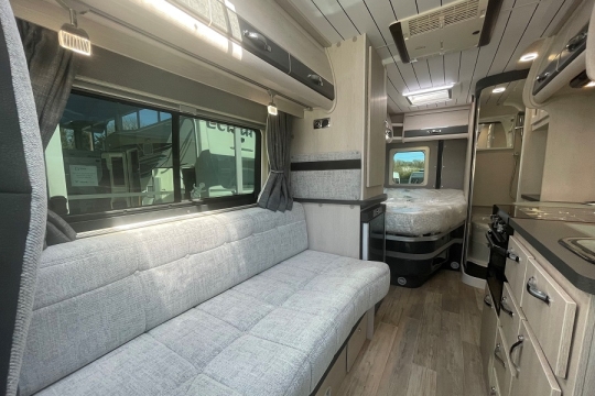 auto-sleepers-kingham-interior-to-rear.jpg