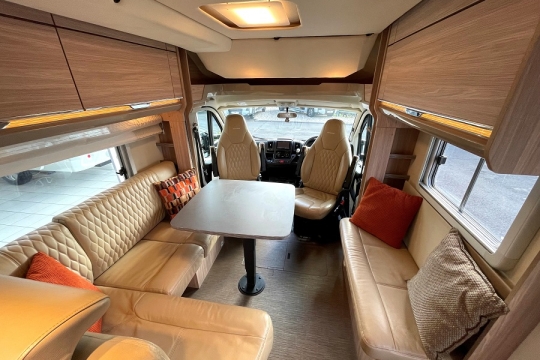 burstner-ixeo-t680g-interior-front-lounge.jpg