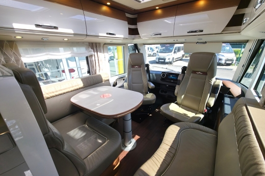 carthago-chic-c-line-interior-front-lounge.jpg