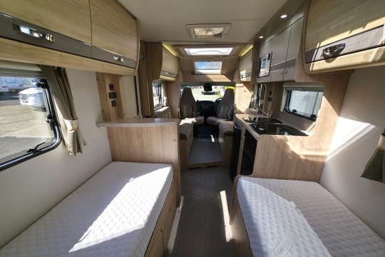 elddis-evolution-185-interior-to-front.jpg