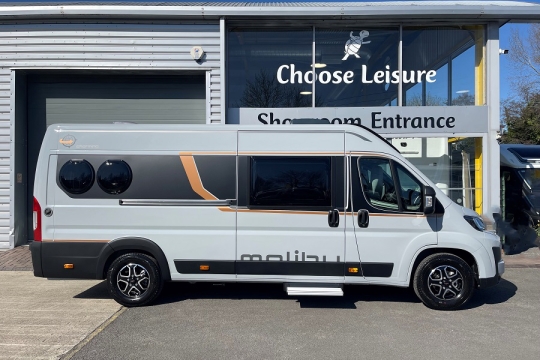 malibu-van-640-le-rb-exterior-side.jpg