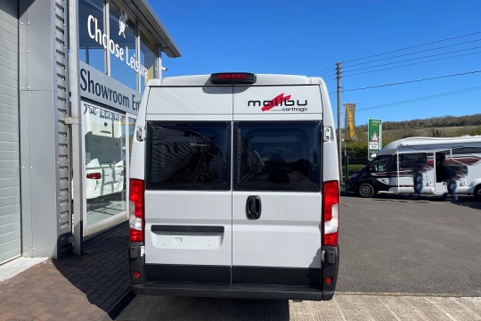 malibu-van-640-le-rb-exterior-rear.jpg