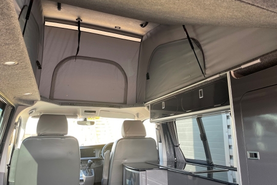vw-autohaus-ashton-interior-roof-detail.jpg
