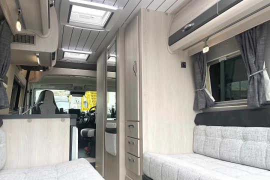 auto-sleepers-warwick-xl-right-side.jpg