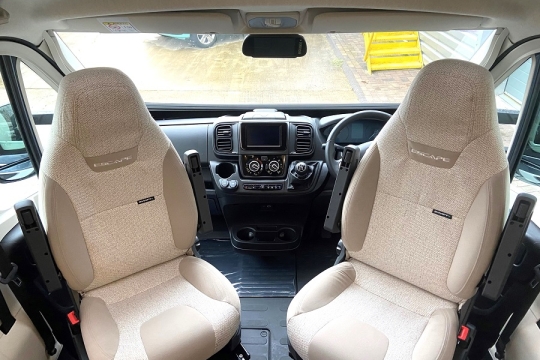 swift-escape-640-interior-cab.jpg