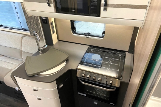 swift-escape-640-interior-kitchen.jpg