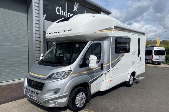 auto-trail-tribute-T620-exterior-front-side.jpg