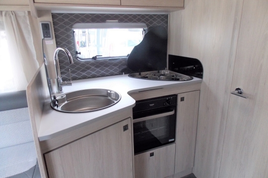 auto-trail-tribute-f60-interior-kitchen.jpg