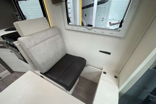 chausson-747-welcome-interior-travelling-seat.jpg