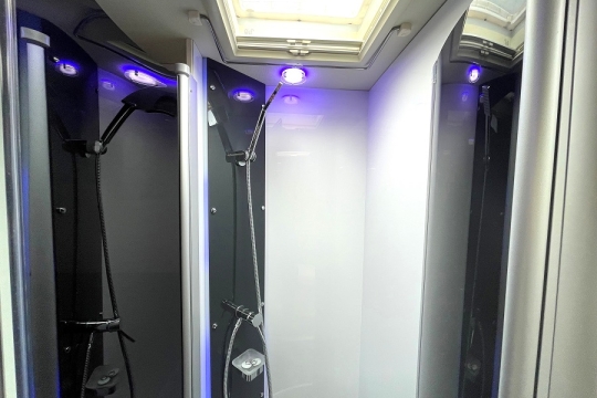 chausson-747-welcome-interior-shower.jpg