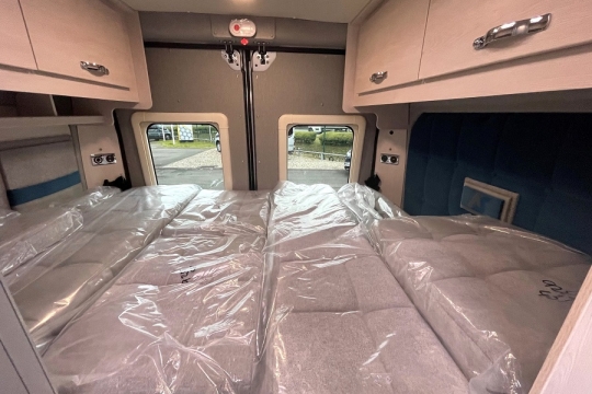 auto-sleepers-fairford-plus-interior-bed.jpg