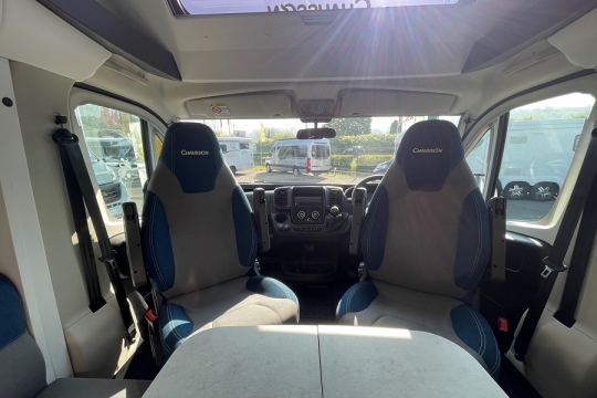chausson-x550-interior-cab.jpg