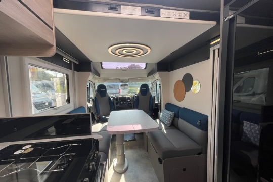 chausson-x550-interior-to-front.jpg