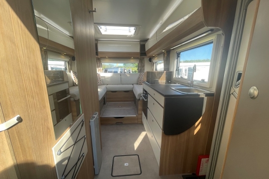bailey-autograph-68-2-interior-to-rear.jpg