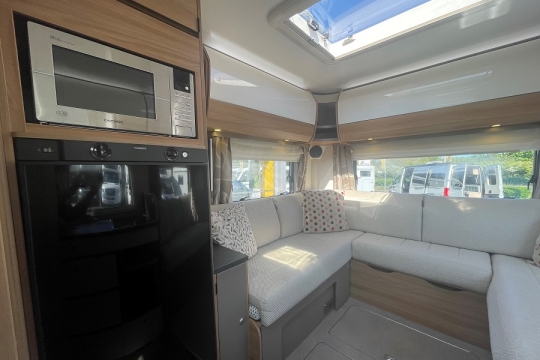 bailey-autograph-68-2-interior-fridge-rear-lounge.jpg