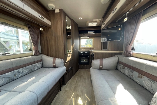 auto-sleepers-nuevo-ek-interior-to-rear.jpg