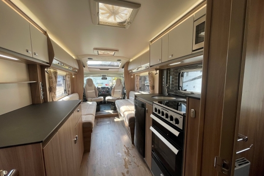 swift-bessacarr-542-interior-rear-to-front.jpg