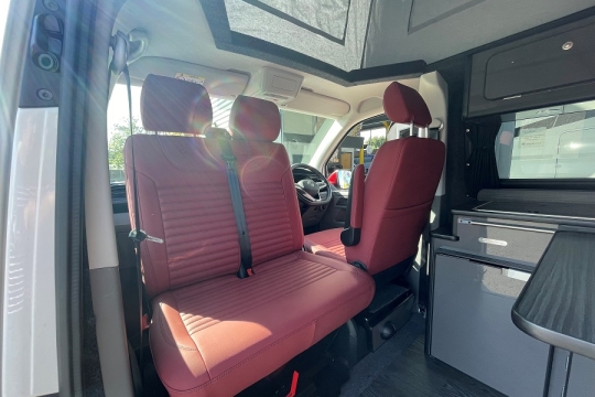 vw-camperking-monte-carlo-interior-front-seats.jpg