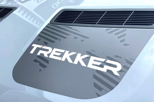 swift-trekker-s-exterior-front-decal.jpg