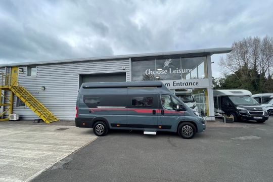 pilote-v633-mx-edition-exterior-side.jpg