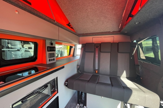 vw-camper-vanlife-interior-overview.jpg