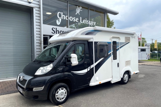 bailey-approach-compact-540-exterior-front-side.jpg