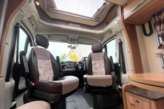 bailey-approach-compact-540-interior-cab.jpg