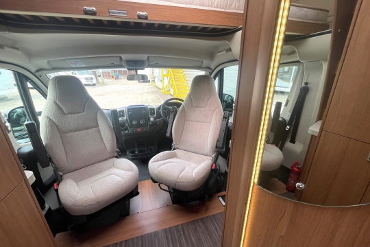 auto-trail-apache-634-interior-cab-2.jpg