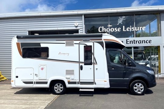 burstner-lyseo-mt660-exterior-side.jpg