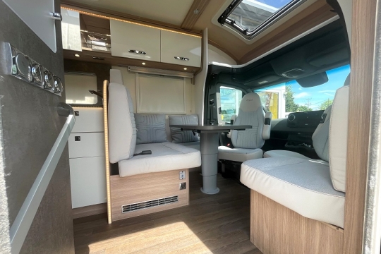 burstner-lyseo-mt660-interior-from-door.jpg