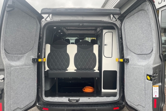dub-hut-exterior-tailgate open.jpg