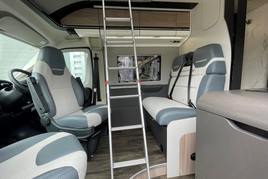 swift-carrera-244-interior-front-dinette.jpg
