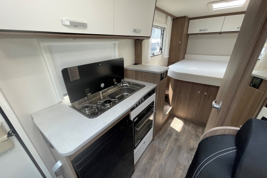carado-v339-interior-kitchen.jpg