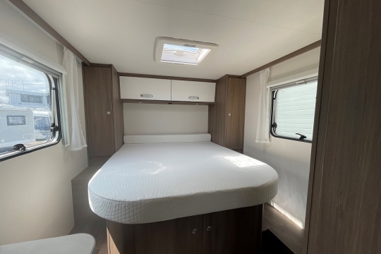 carado-v339-interior-bedroom.jpg