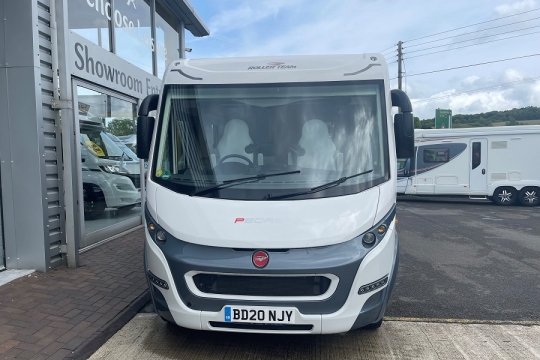 rollerteam-pegaso-590-exterior-front.jpg