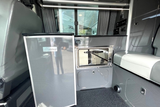 vw-autohaus-ashton-interior-kitchen.jpg