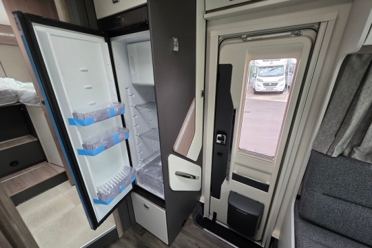 Swift-Voyager-584-Interior-Fridge.jpg