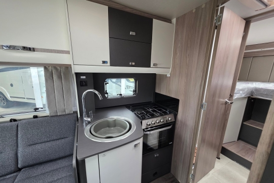 Swift-Voyager-584-Interior-Kitchen.jpg