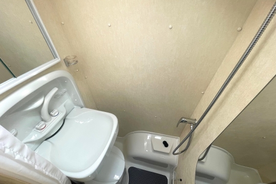 auto-sleepers-interior-washroom.jpg