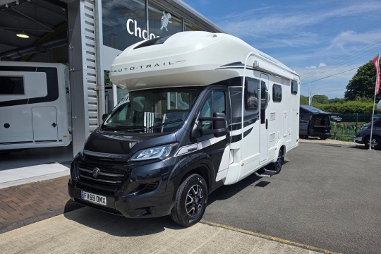 Auto-Trail-Imala-736G-Exterior-Front-Side.jpg