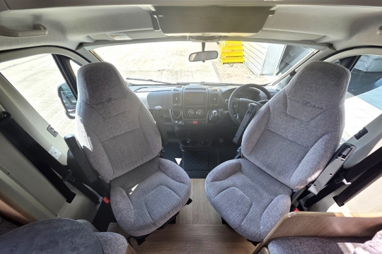 Auto-Trail-Imala-736G-Interior-Cab.jpg